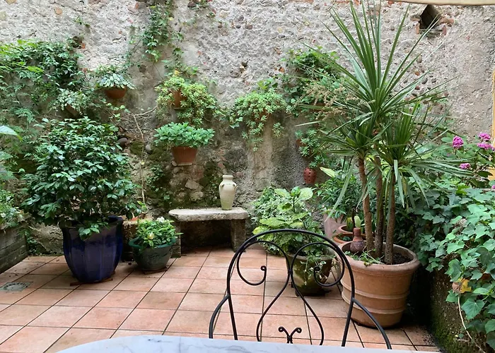 Casa Al Teatro *